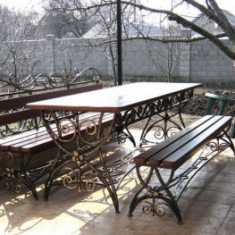 Набор садовой кованой мебели: стол + 2 лавки MS-NS-002