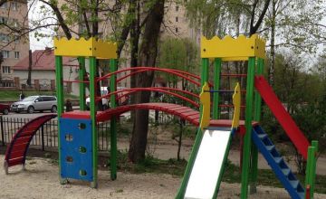 Строительство детских площадок 'под ключ'